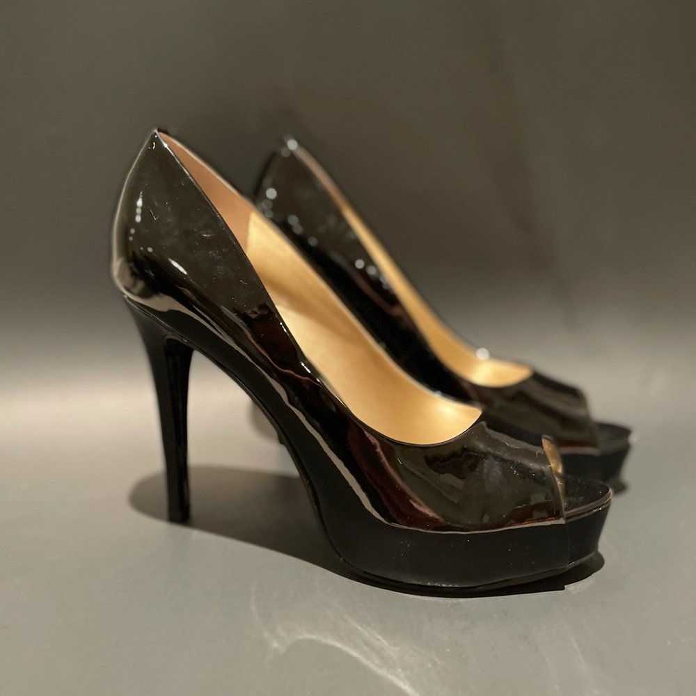 Guess Black Patent Platform Pumps 7.5